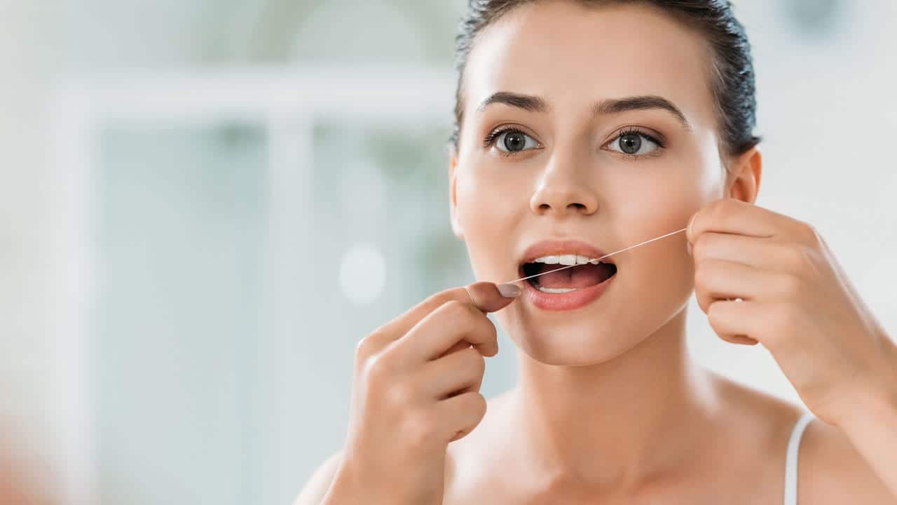 The Link Between Poor Flossing and Gum Disease Tamworth